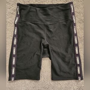 STRONGER - Women's Black Ribbed Worlout Shorts